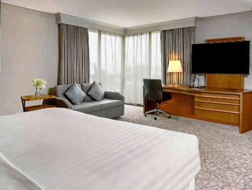 Pan Pacific Toronto image 6